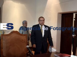 Maldonado en rueda de prensa  - ES imagen agencia de fotografía