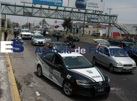 Operativo vial en la Recrta a Cholula  - ES imagen agencia de fotografía