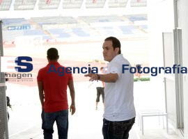 Blanco reporta con Lobos  - ES imagen agencia de fotografía