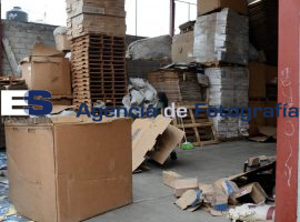 Reciclado de papel  - ES imagen agencia de fotografía