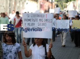 Transportistas del sur se manifiestan contra línea 2 de RUTA  - ES imagen agencia de fotografía