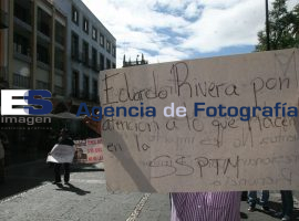 Manifestación por despidos injustificados Seguridad Público - ES imagen agencia de fotografía