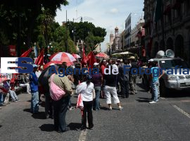 Antorchistas se manifiestan  - ES imagen agencia de fotografía