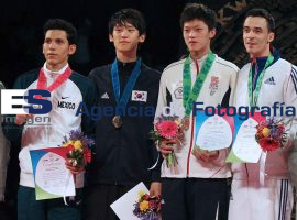Abel Mendoza medalla de plata -63kg WTF Puebla 2013 - ES imagen agencia de fotografía