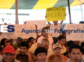Los de abajo, en defensa de la dignidad poblana  - ES imagen agencia de fotografía