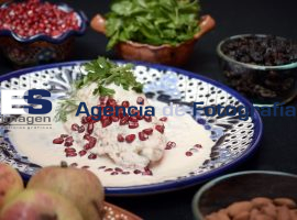 Chiles en nogada, gastronomia poblana  - ES imagen agencia de fotografía