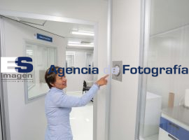Laboratorio de microbiología de la BUAP 2013 - ES imagen agencia de fotografía
