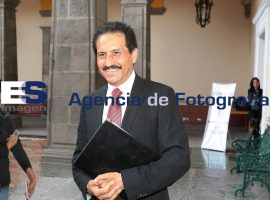 Esparza acude a entrevista con la comisión de Auscultación - ES imagen agencia de fotografía