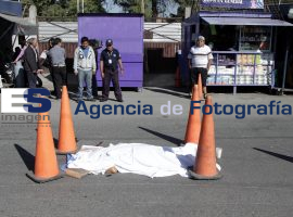 Unidad de transporte público mata a mujer de la tercera edad  - ES imagen agencia de fotografía