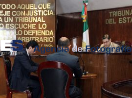 Sesión eztraordinaria del TEE  - ES imagen agencia de fotografía