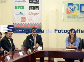 DIF recibe donativos  - ES imagen agencia de fotografía