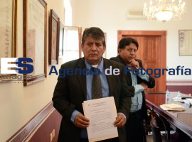 Tovar se registra como candidato  - ES imagen agencia de fotografía
