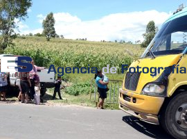 Transporte público en Azumiatla - ES imagen agencia de fotografía