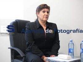 Asiste Silvia Elena del Valle a conferencia en el ICADEP - ES imagen agencia de fotografía