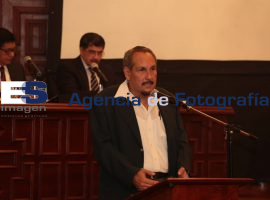 Daniel Alcántara expone su propuesta ate el Consejo Universitario de la BUAP - ES imagen agencia de fotografía