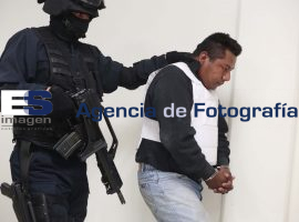 Presenta la DGADAI a presuntos secuestradores - ES imagen agencia de fotografía
