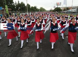 Ensayan, para el desfile del 16 de Septiembre, miles de estudiantes - ES imagen agencia de fotografía