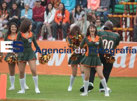 Porristas de los Aztecas, en el encuentro vs Borregos en el Templo del Dolor - ES imagen agencia de fotografía