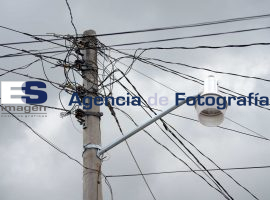 Luminaria en manos de intereses comerciales  - ES imagen agencia de fotografía