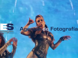 Fey se presenta en el foro de la Estrella de Puebla - ES imagen agencia de fotografía