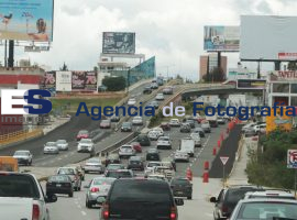 Trafico en La Noria 2013 - ES imagen agencia de fotografía