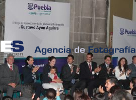 Entrega  de reconocimiento a Gustavo Ayón - ES imagen agencia de fotografía