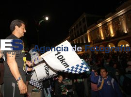 Carrera nocturna BUAP - ES imagen agencia de fotografía