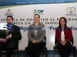 Toledano otorga donativo al DIF - ES imagen agencia de fotografía