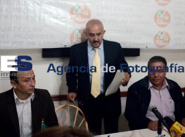 Impuganan elección en Cuetzalan  - ES imagen agencia de fotografía