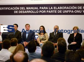 Certificación de Planes municipales de desarrollo  - ES imagen agencia de fotografía