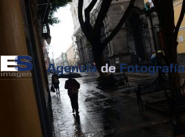 Lluvias en la ciudad - ES imagen agencia de fotografía