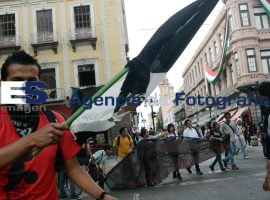 Estudiantes conmemoran el 2 de Octubre  - ES imagen agencia de fotografía