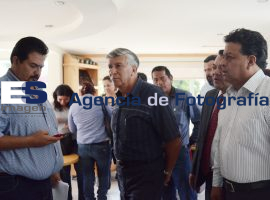 Galindo, no aceptará el retiro de concesión  - ES imagen agencia de fotografía
