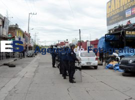 SF y policiía realizan operativo en la 46 poniente  - ES imagen agencia de fotografía
