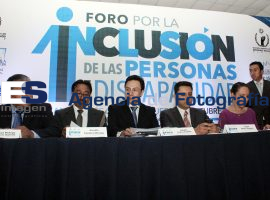 CDH-Puebla organiza foro por la inclusión  - ES imagen agencia de fotografía