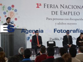 Feria de empleo para adultos mayores  - ES imagen agencia de fotografía