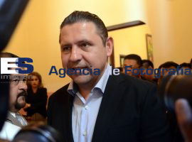 Secretario de Salud se reune con diputados  - ES imagen agencia de fotografía