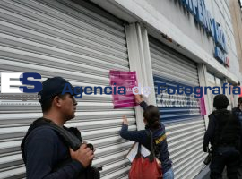 Clausuran Empeño Fácil  - ES imagen agencia de fotografía