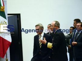 Ruenión de Seguridad Zona Centro - ES imagen agencia de fotografía