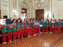Abanderan selección de minibaloncesto  - ES imagen agencia de fotografía