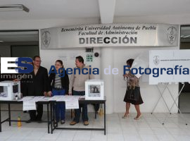 Elección en la Facultad de Administración - ES imagen agencia de fotografía