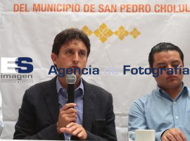 Anuncia Josñe Juan Espinosa foros de Seguridad - ES imagen agencia de fotografía