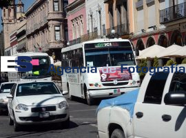 caravana de la CNTE en su paso por Puebla  - ES imagen agencia de fotografía