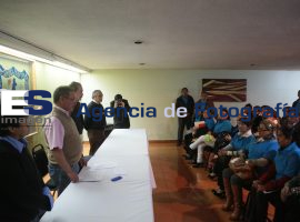 Se Registra Planilla Azul en el SIndicato de Buri¡ocratas. - ES imagen agencia de fotografía