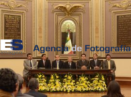 Congreso reconoce trayectoria en Montero Ponce  - ES imagen agencia de fotografía