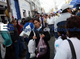 Compras de Noche Buena  - ES imagen agencia de fotografía