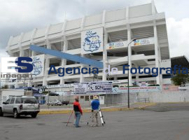 Anuncian remodelaión del estadio  - ES imagen agencia de fotografía