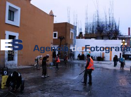 Limpian área de Teleférico ubicado en Barrio del Artista - ES imagen agencia de fotografía