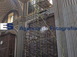 Supervisión y restauración a la catedral por daños en catedral - ES imagen agencia de fotografía
