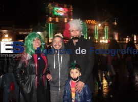 Poblanos disfrazados con motivos de fiestas patrias - ES imagen agencia de fotografía
